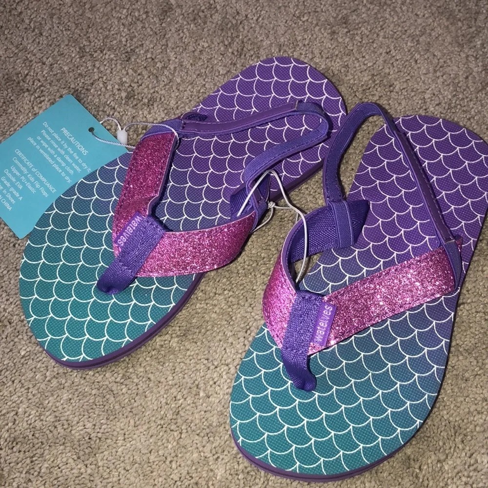 Warelves Flip Flops 32/33 little kids size 13‎ 14 Fish Scale Mermaid Purple NWT